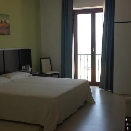 Hotel Buddi 3*
