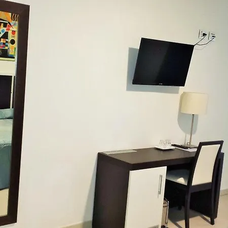 Buddi Hotell 3*
