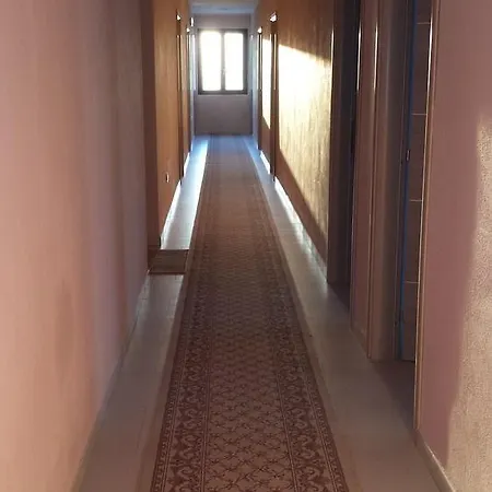 Buddi Hotell 3*